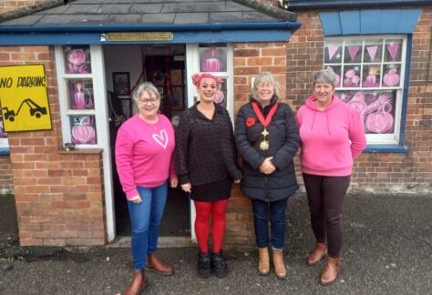 Turn Bridgwater Pink Bridgwater Mayor